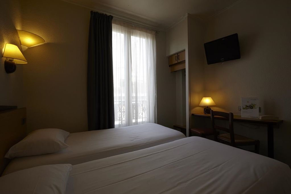 캠파닐 파리 - 투어 에펠 호텔 객실 사진